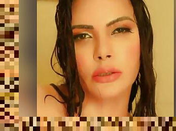 Sherlyn Enjoys Sex In The Bathroom With Sherlyn Chopra