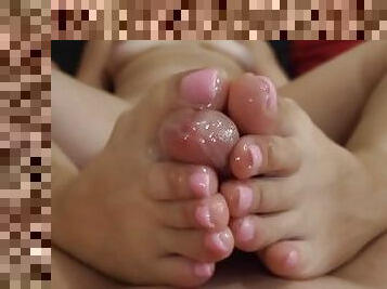 amateur, babes, fellation, ejaculation-sur-le-corps, milf, pieds, ejaculation, fétiche, branlette-avec-les-pieds, orteils