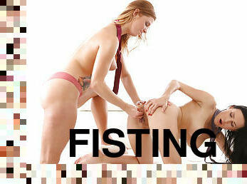 Nicole Love and Chrissy Fox fisting like crazy