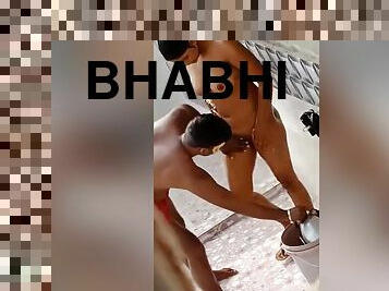 Today Exclusive- Sexy Desi Bhabhi Outdoor Bathing With Lover Record In Hidden Cam
