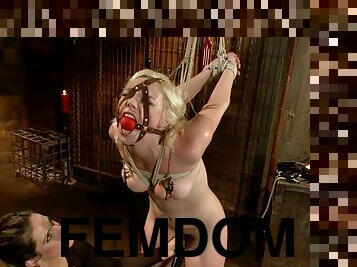 gode-ceinture, anal, lesbienne, hardcore, bdsm, esclave, doigtage, pieds, fétiche, humiliation