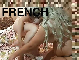 כלבלב, לסבית-lesbian, צרפתי, נשיקות