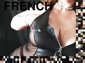 Vends-ta-culotte - French MILF in leather lingerie dildo play