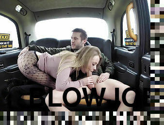 Sexy blonde getting fucked in the cab