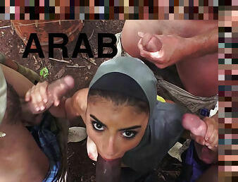Afgan arab woman sucks four cocks