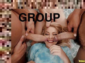 gros-nichons, vieux, chatte-pussy, énorme-bite, ados, sexe-de-groupe, chienne, blonde, 18ans, serrée