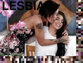 Exotic lesbians porn clip