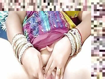 Indian amateur MILF crazy online masturbation video