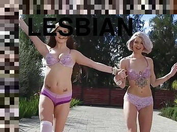 Bad Girls  Lesbians  - jojo kiss
