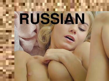 onani, orgasme, russisk, babes, fingret, blond, undertøy, vagina, alene