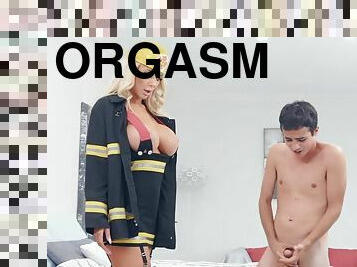 storatuttar, orgasm, fitta-pussy, brudar, fingerknull, kyssar, kåt, blond, vacker, busig