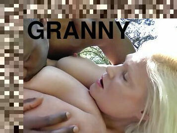 Granny Lacey Starr blowing and rides enormous black dick