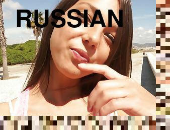 Amazing Russian Sweetie Foxy Di Mind Blowing Porn Scene