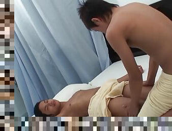 Golden pee loving Asian twink gets a bareback massage