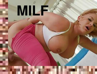 storatuttar, brudar, avsugning, gigantisk-kuk, milf, knubbig, blond, cash