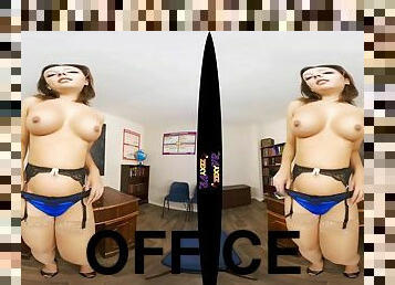 POV VR in sexy lingerie Alice Katz - Pay Attention - Big tits