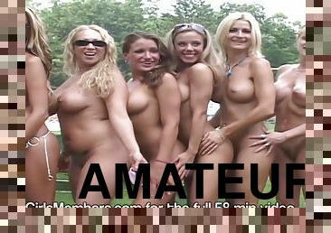 guza, velike-sise, nudisti, vani, u-javnosti, amaterski, strip, prsate, sise