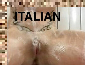 masturbation, fitta-pussy, amatör, rumpa, ung18, piercad, italiensk, ensam, brunett, tatuering