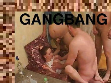 gros-nichons, russe, femme, granny, hardcore, gangbang, jeune-18, fille