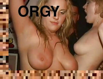 ציצי-גדול, אורגיה-orgy, מסיבה, חתיכות