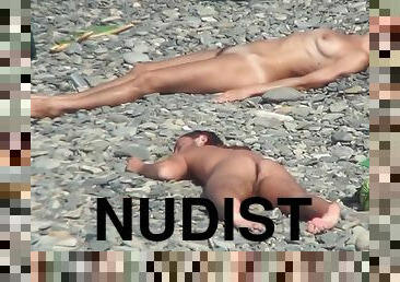 nudisti, plaža, poziranje