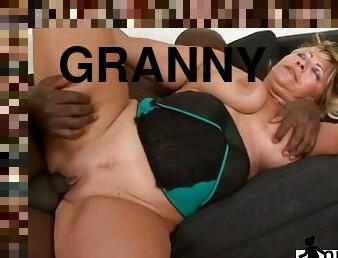 Blonde granny sarah gets pussy stretched by big black cock on sofa