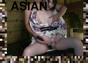 asiatique, gros-nichons, ejaculation-sur-le-corps, japonais