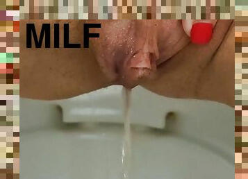 Sexy MILF pisses in her toilet slave&#039;s mouth. Golden Rain.