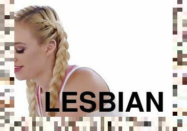 Cute lesbian eats pussy