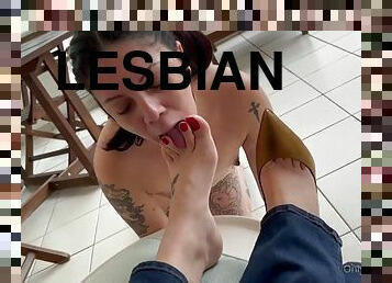 lesbienne, bdsm, esclave, pieds, fétiche