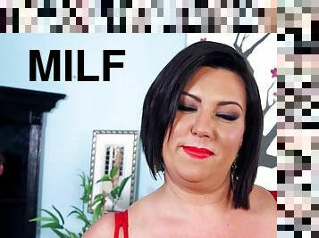 Fat MILF fondling her tight fuck hole for her fans