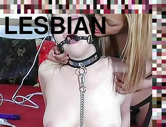 Commanding latex mistress is a lesbian
