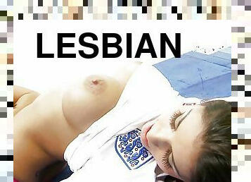 lesbian-lesbian, gambarvideo-porno-secara-eksplisit-dan-intens, bintang-porno, teransang, ruang-olahraga, tungkai-kaki, penyebaran, pengisapan