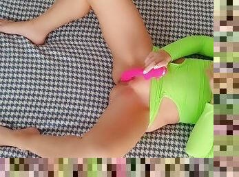 klitors, masturbācija-masturbation, orgasms, māte, spēļmanta, aptaustīšana, smalka