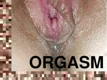 masturbation, orgasm, fitta-pussy, kvinnligt-sprut, amatör, brudar, milf, leksak, ensam, bedragen