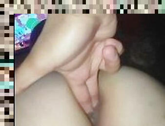 A mi novia ya le gusta tener 2 dedos en su culo????????