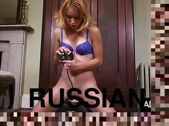 putting, syahwat, orang-rusia, remaja, alat-mainan, rambut-merah, menunggang, sybian