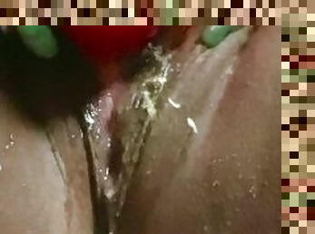 clitoris-bagian-atas-vagina-paling-sensitif, gemuk-fat, mastubasi, orgasme, vagina-pussy, muncrat, cumshot-keluarnya-sperma, berkulit-hitam, mainan, hitam