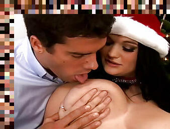 Curvy slut in hot Christmas sex