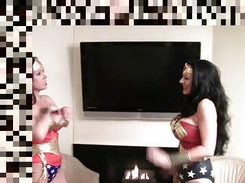 The sexy wonder women fight