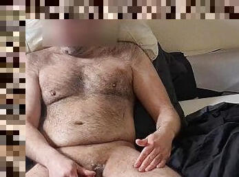 papa, poilue, masturbation, giclée, ejaculation-sur-le-corps, énorme-bite, interracial, arabe, turc, branlette