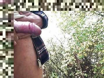 vieux, en-plein-air, public, amateur, ejaculation-sur-le-corps, énorme-bite, gay, branlette, cam, voyeur