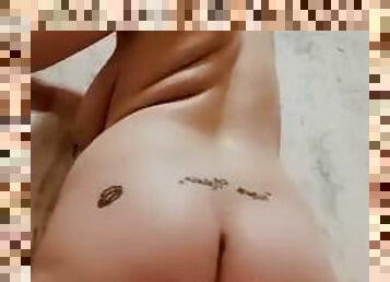 baignade, gros-nichons, masturbation, mamelons, orgasme, chatte-pussy, amateur, rousse, percé, douche