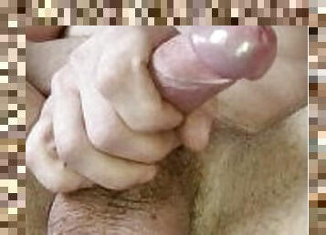 poilue, masturbation, amateur, ejaculation-sur-le-corps, énorme-bite, gay, branlette, européenne, euro, solo