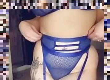 Thick slut shows off lingerie