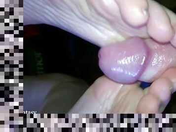 masturbation, amateur, ejaculation-sur-le-corps, pieds, point-de-vue, ejaculation, parfait, fétiche, branlette-avec-les-pieds