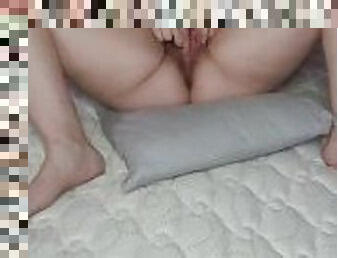 gros-nichons, poilue, masturbation, vieux, amateur, belle-femme-ronde, espion, point-de-vue, jeune-18, plus-agée