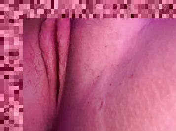 isot-tissit, orgasmi, pillu-pussy, ruikkiminen, amatööri, teini, sormettaminen, tuhma, soolo, ruskeaverikkö