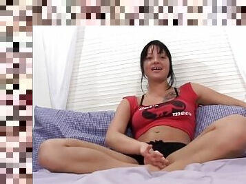 teta-grande, masturbação, cona-pussy, adolescente, depilada, tatuagem, provocando