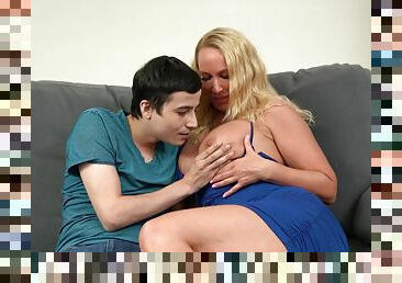 Big ass mommy fucked by the young boy until sperm floods her fat cunt